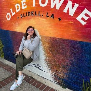 Meet your Posher, Andrea